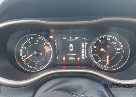 2016 Jeep Cherokee Latitude из США, поврежденный, VIN 1C4PJMCB9GW211494